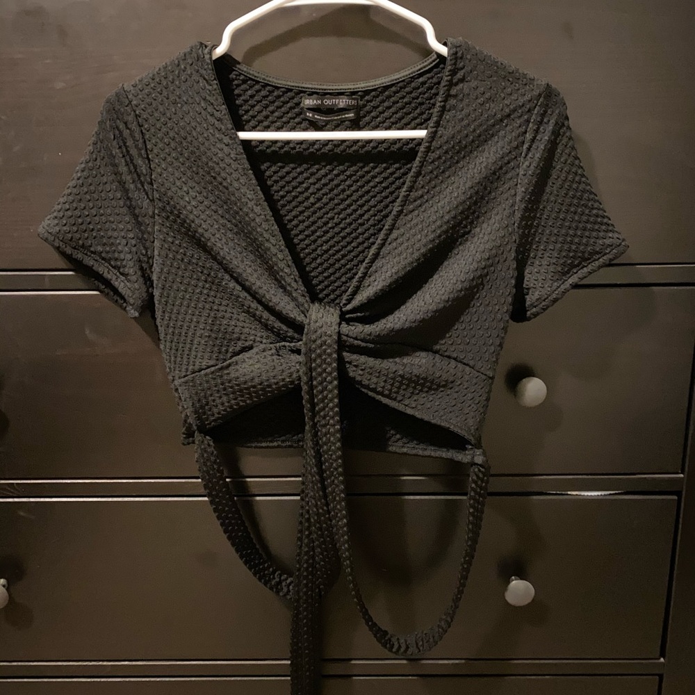urban outfitters crop top